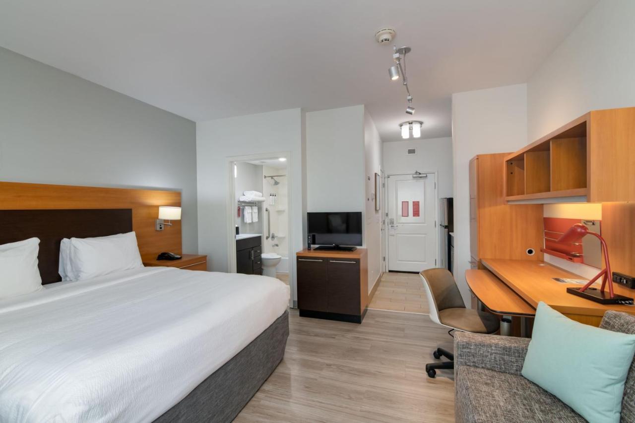 Towneplace By Marriott Dallas Hotel