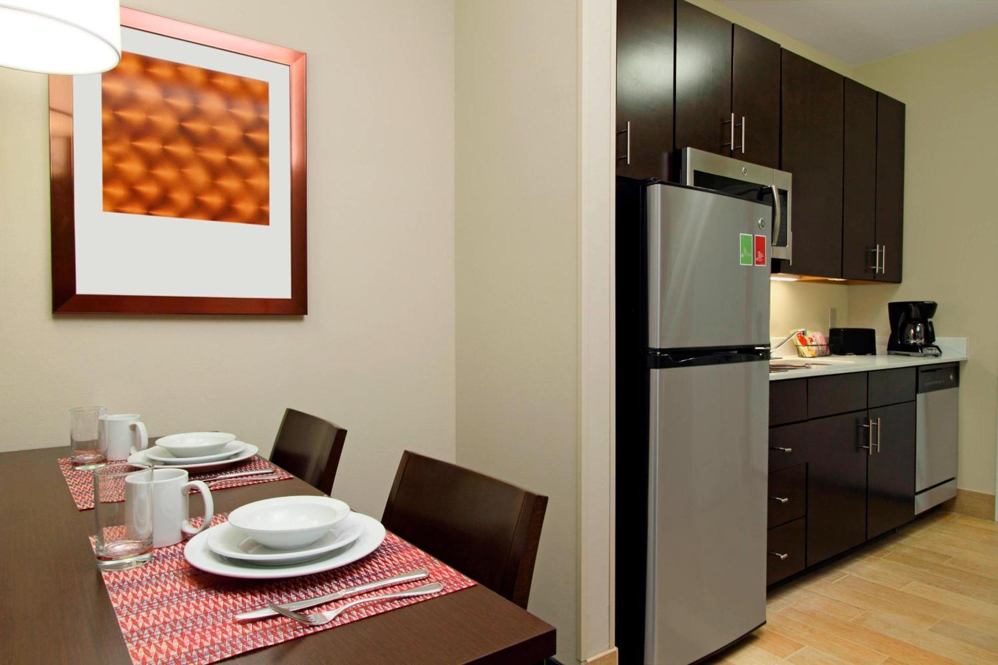 Towneplace By Marriott Dallas Hotel