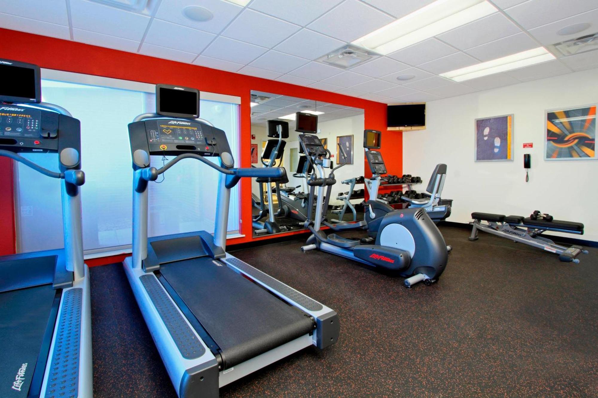 Hotel Towneplace By Marriott Dallas